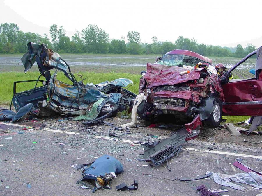 Texting+and+Driving%3A+Big+Problem+with+Big+Consequences