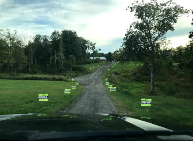 Driveway up to Sages Farm where Albright held his campaign event.